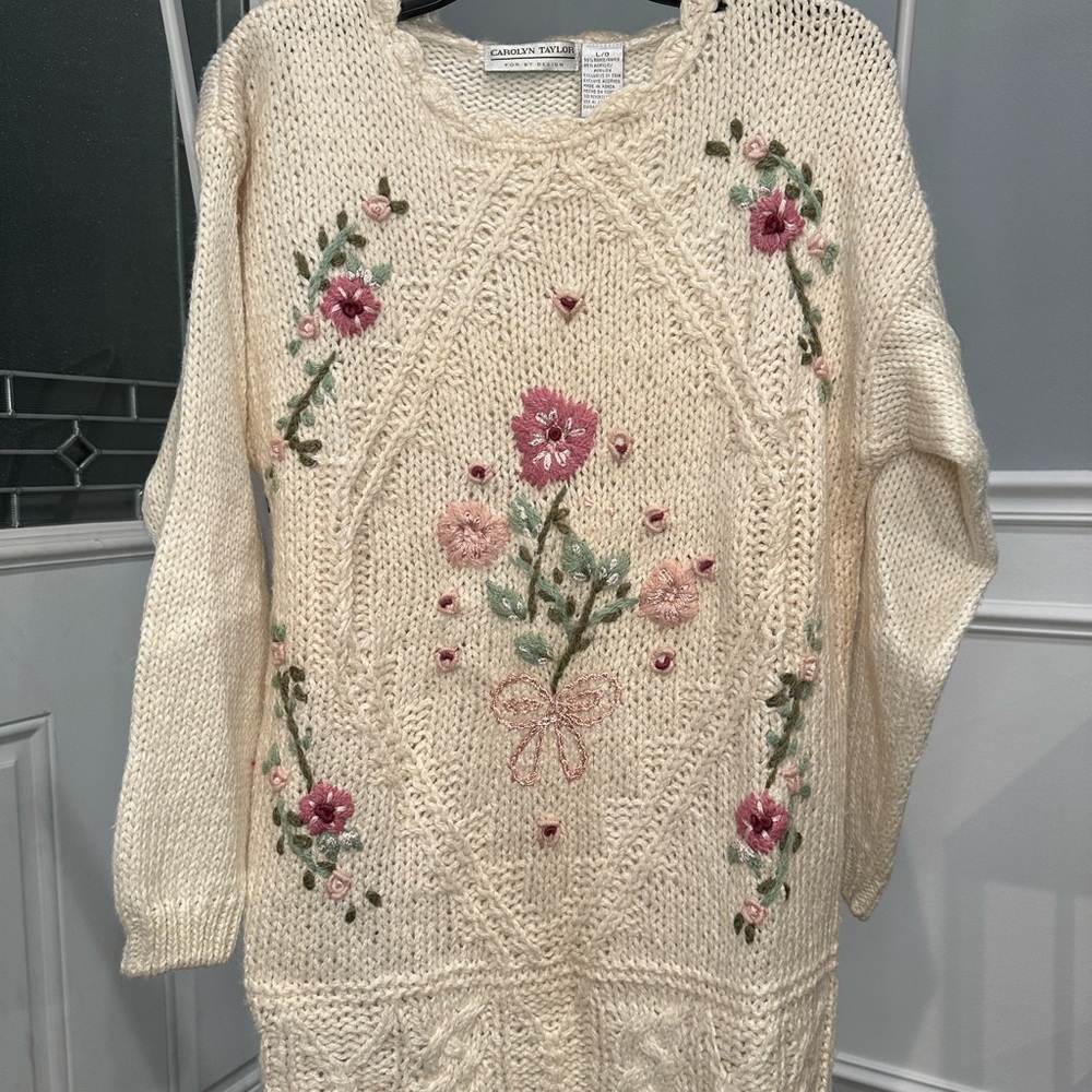 Carolyn Taylor For By Design Women's Cream Floral Knit Embroidered Sweater